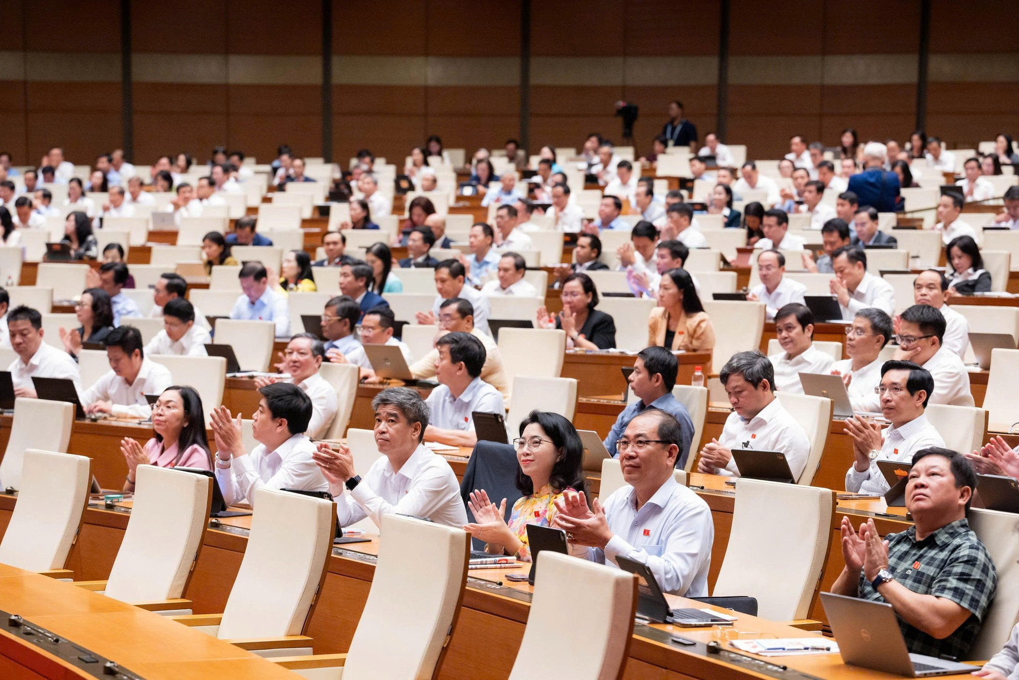 Luật Phát triển đô thị: Xác lập cơ chế, chính sách đột phá, vượt trội nhằm thúc đẩy phát triển đô thị đặc biệt- Ảnh 7.