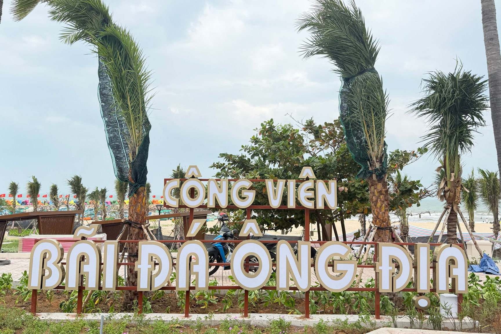After four months of construction, Bai Da Ong Dia Park is nearly complete