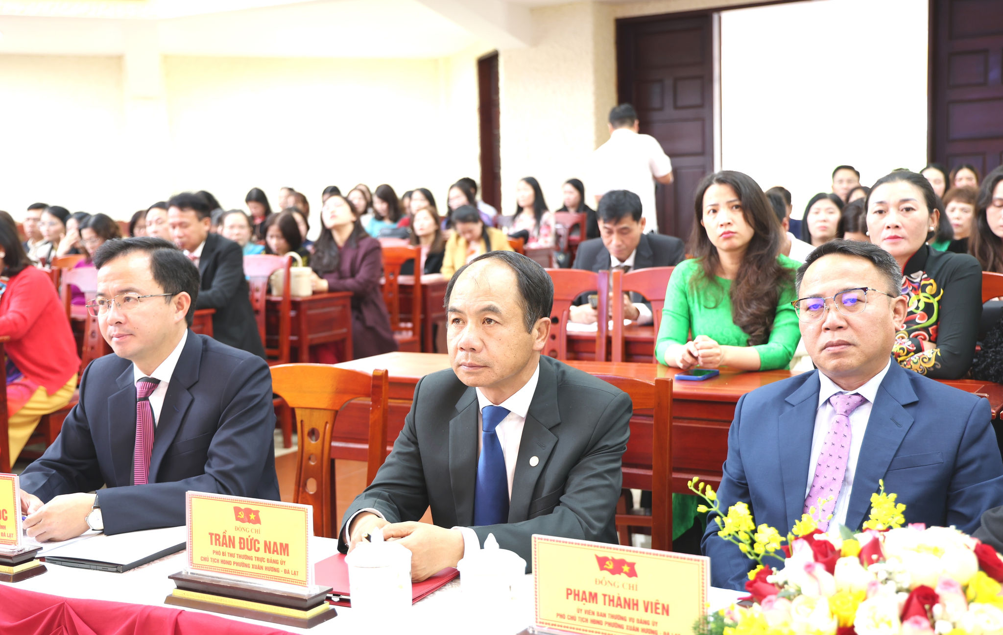 Lãnh đạo Đảng ủy Phường Xuân Hương - Đà Lạt tham dư lễ tổng kết