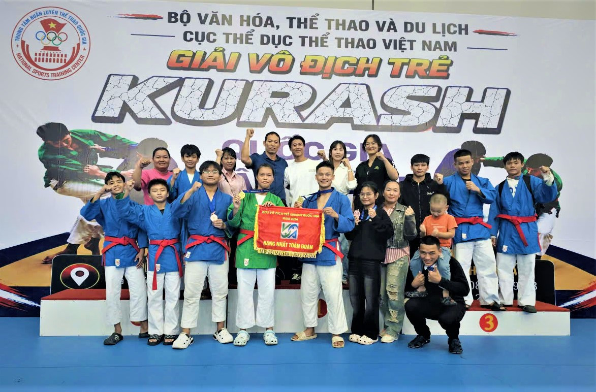 anh 3, toàn đoàn