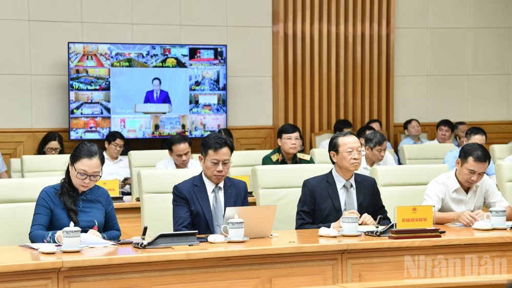 Các đại biểu tham dự Hội nghị tổng kết năm học 2025-2026, triển khai nhiệm vụ năm học 2026-2027. (Ảnh: THANH GIANG) ndo_br_a9-8809.jpg