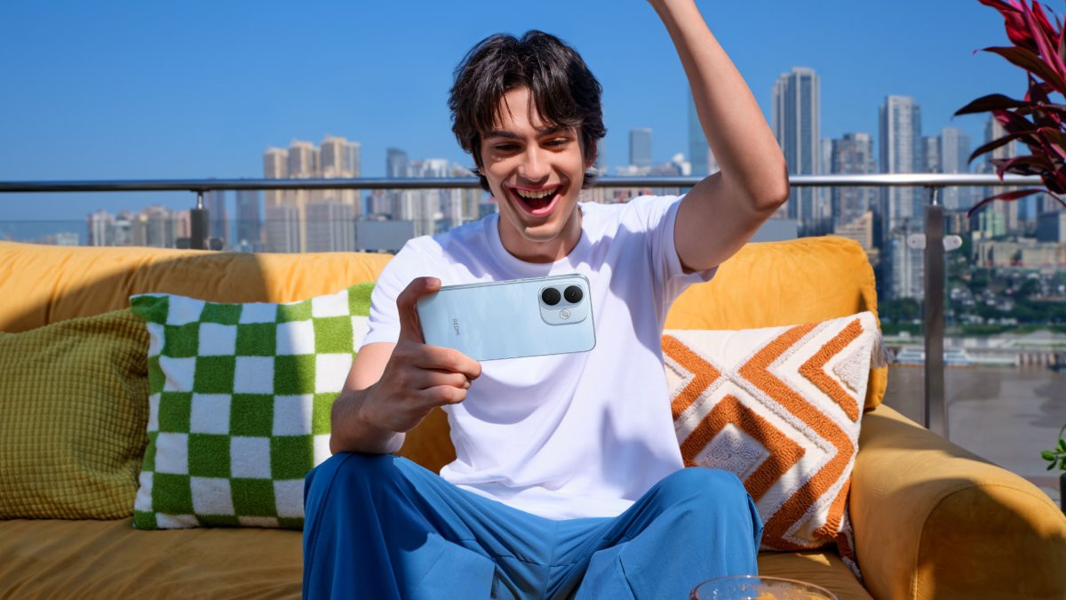 Màn hình CrystalRes AMOLED sắc nét với độ sáng vượt trội trên Redmi Note 17 Series