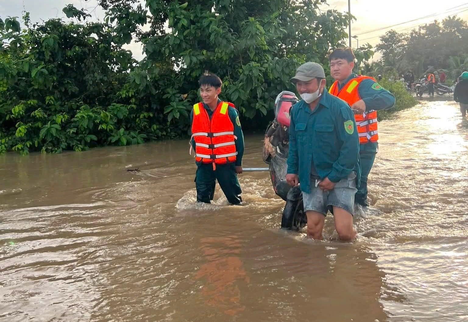 hỗ trợ xe máy
