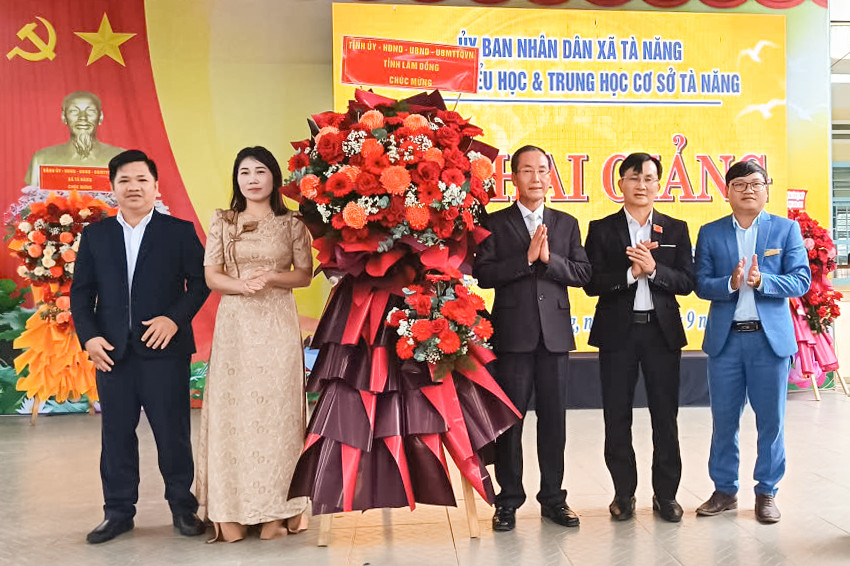 tang-hoa-2-492d437f877cd46fa6d5e1bf6cb09400.jpg