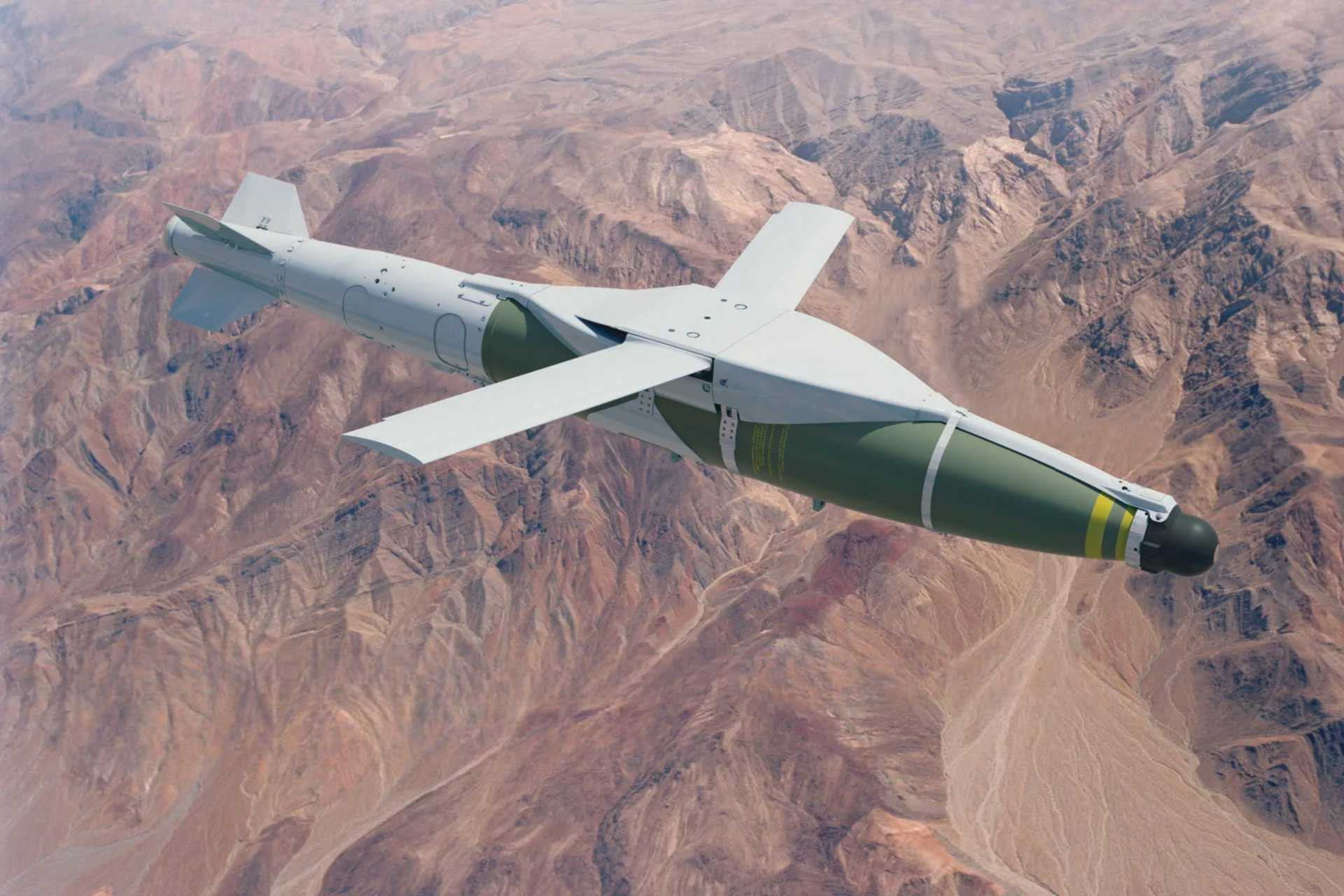 Bom JDAM-ER với bộ cánh giúp mở rộng tầm lượn
