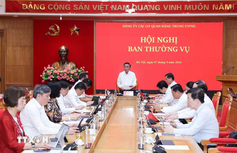 Đồng chí Trần Cẩm Tú, Ủy viên Bộ Chính trị, Thường trực Ban Bí thư, Bí thư Đảng ủy các cơ quan Đảng Trung ương phát biểu chỉ đạo Hội nghị. (Ảnh: Phương Hoa/TTXVN)