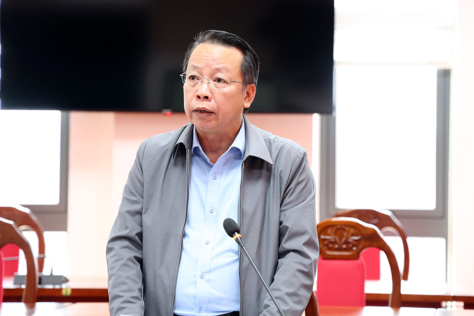dong-chi-nguyen-trung-hieu-pho-truong-thuong-truc-ban-noi-chinh-tinh-uy-thong-tin-den-bao-chi-cac-van-de-lien-quan(1).jpg