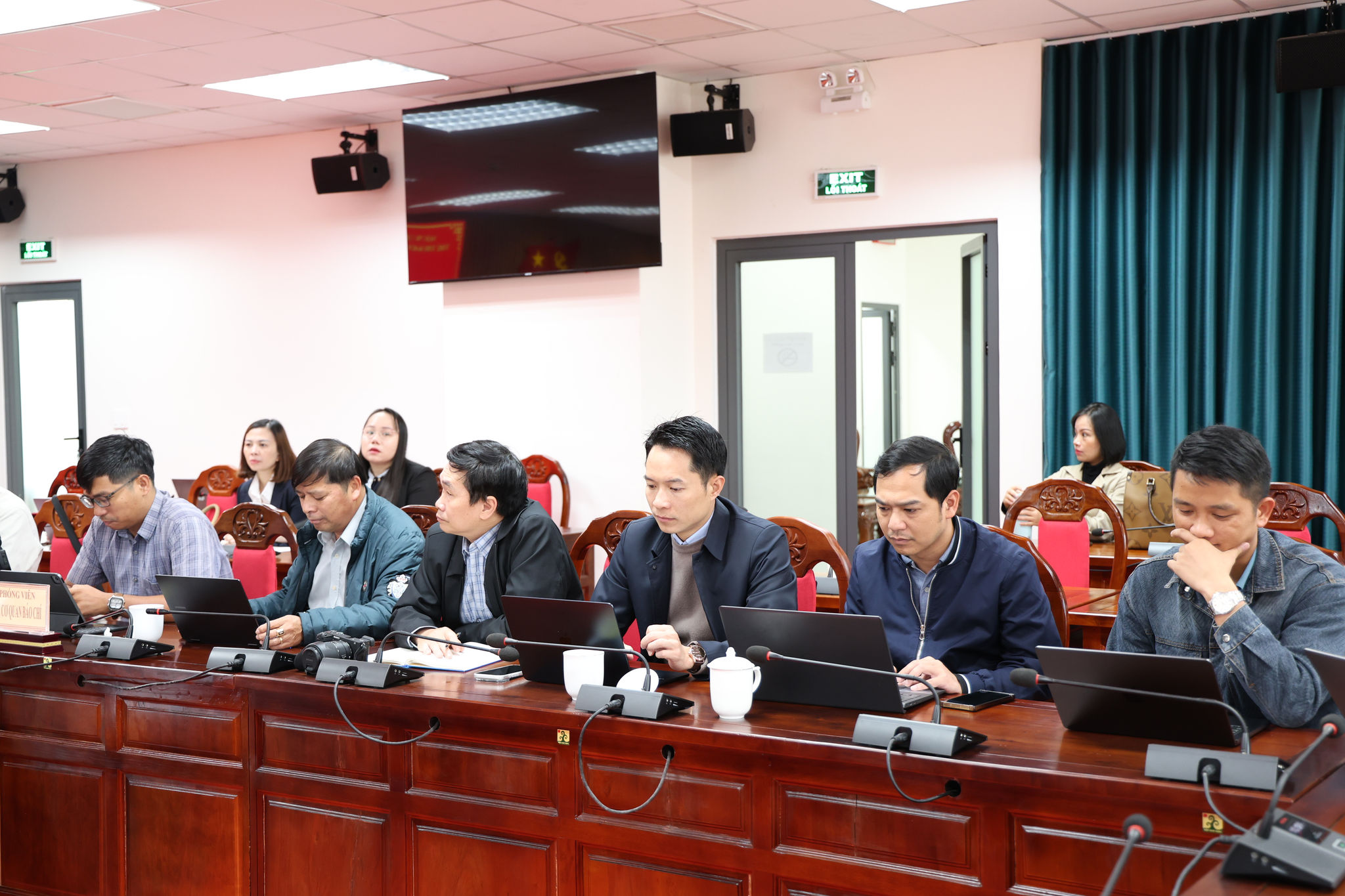 Phóng viên các cơ quan báo chí tham dự tại hội nghị
