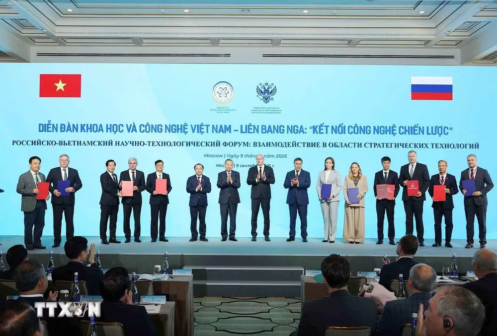 ttxvn-tong-bi-thu-chu-tich-nuoc-to-lam-du-dien-dan-khoa-hoc-va-cong-nghe-viet-nam-lien-bang-nga-1.jpg