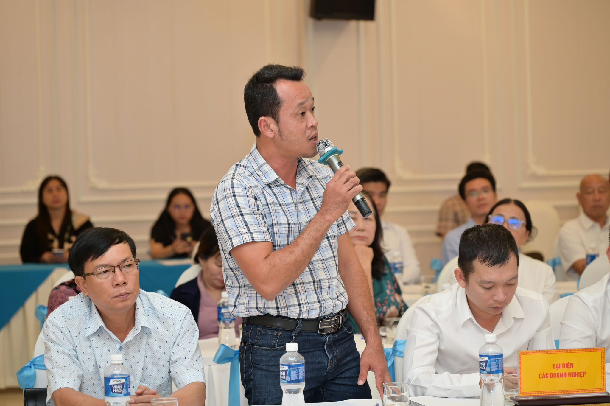 Đại diện HTX Sen Núi có kiến tại cuộc họp