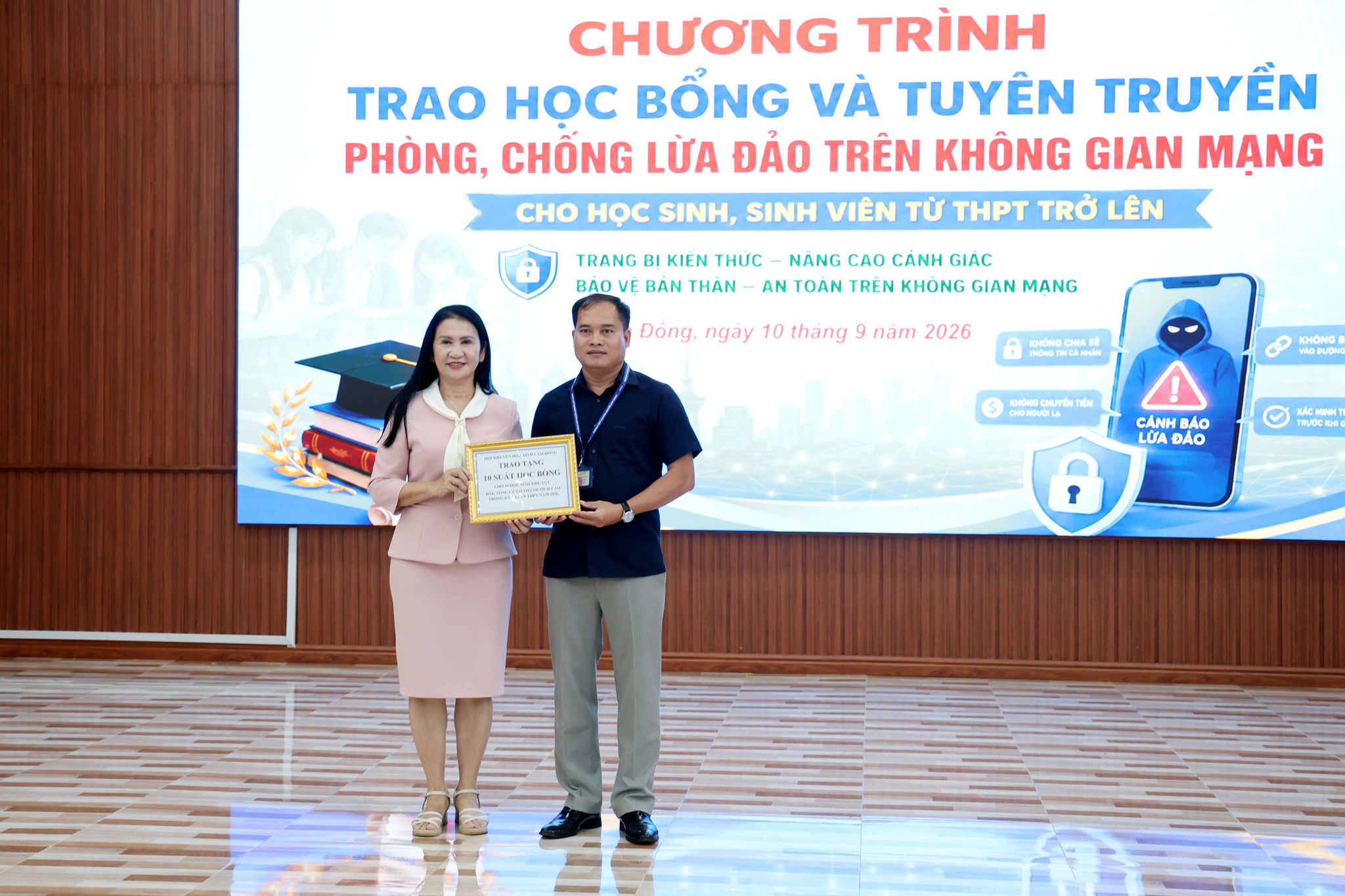 Khuyen hoc tinh Lam Dong 4