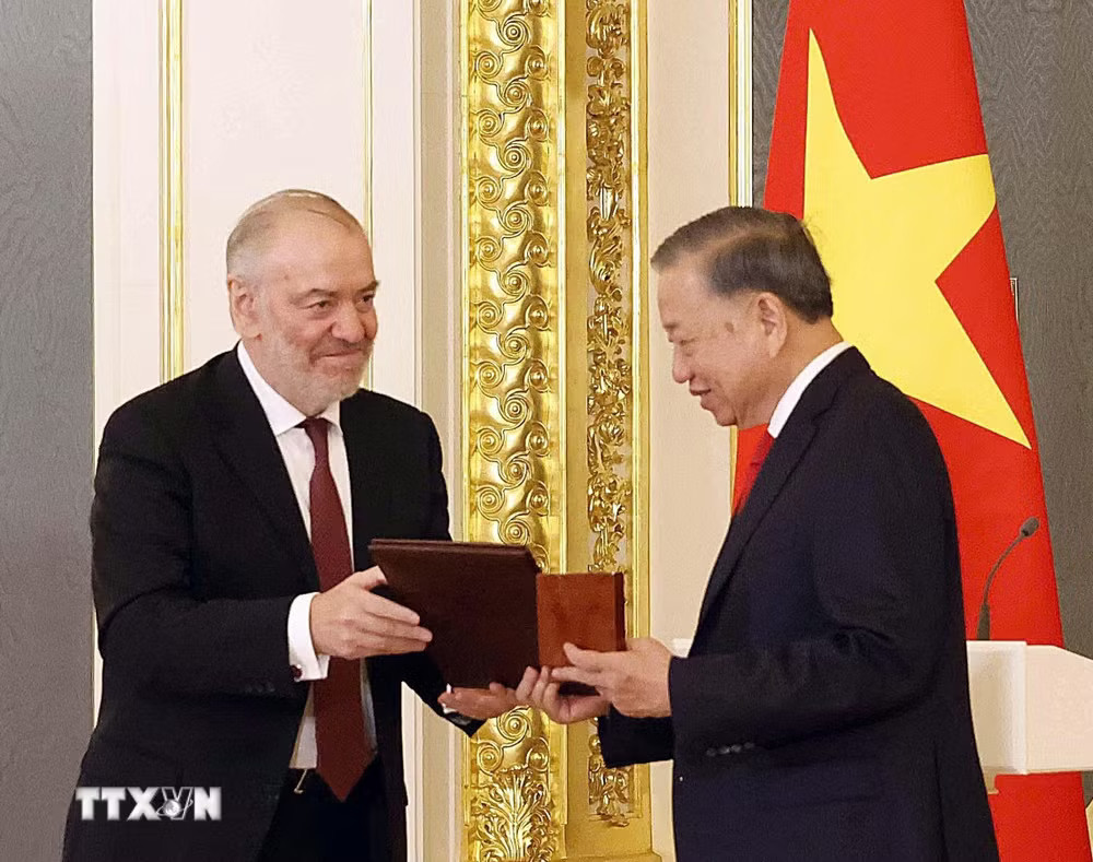 tong-bi-thu-chu-tich-nuoc-to-lam-nhan-giai-thuong-hoa-binh-lev-tolstoy-nam-2026-9014348.avif