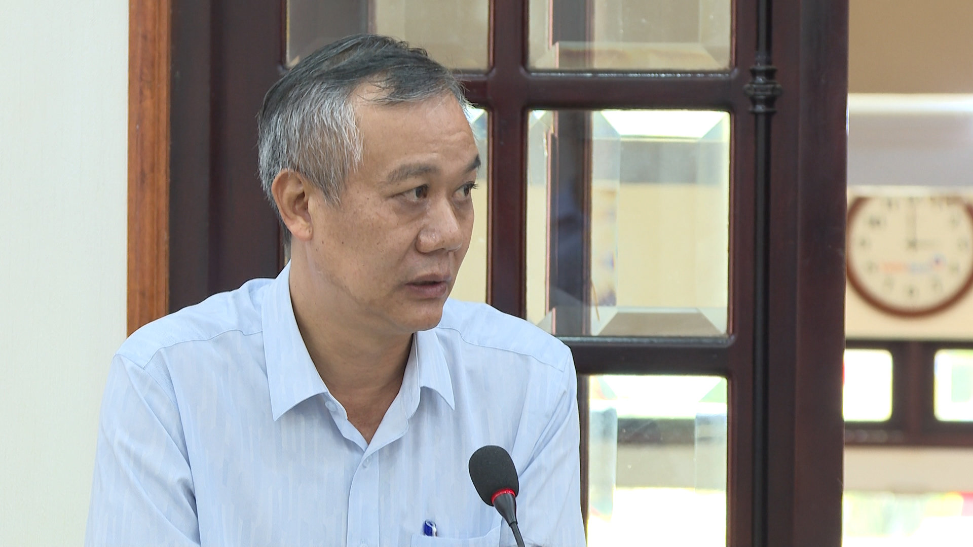 1.Ông Vũ Tá Vượng, Giám đốc Ban Quản lý dự án đầu tư xây dựng khu vực Gia Nghĩa kiến nghị tỉnh sớm phê duyệt phương án điều chỉnh đơn giá bồi thường, giải phóng mặt bằng