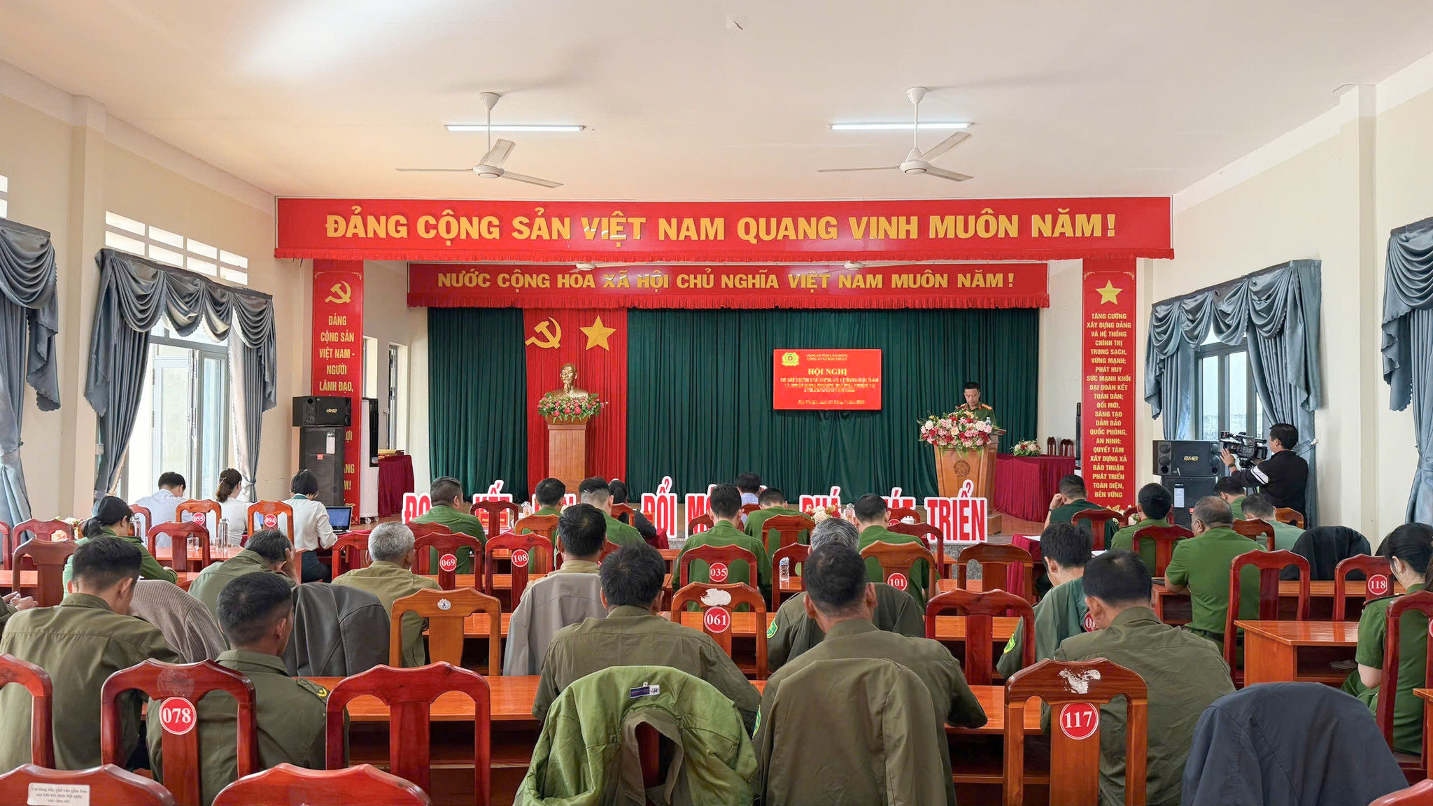 tap-huan-nang-cao-trinh-do-.jpg