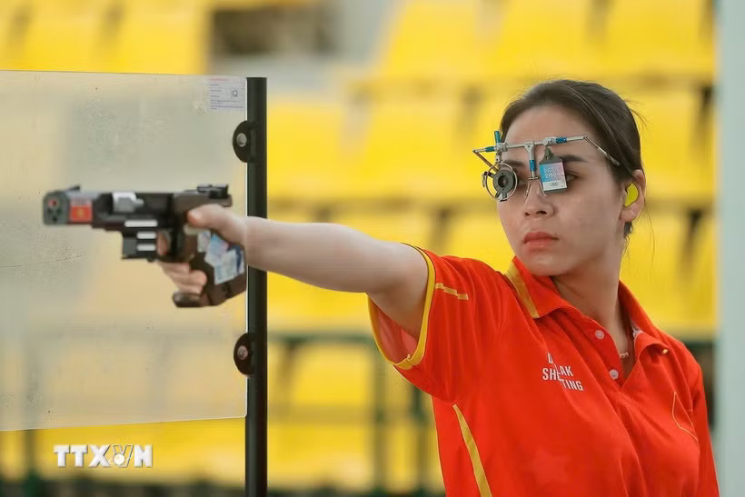 Xạ thủ Trịnh Thu Vinh. (Ảnh: Minh Quyết/TTXVN)