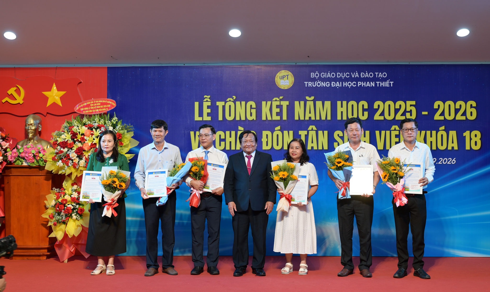 Ghi nhận các địa phương, đơn vị đã đồng hành cùng trường trong năm học qua