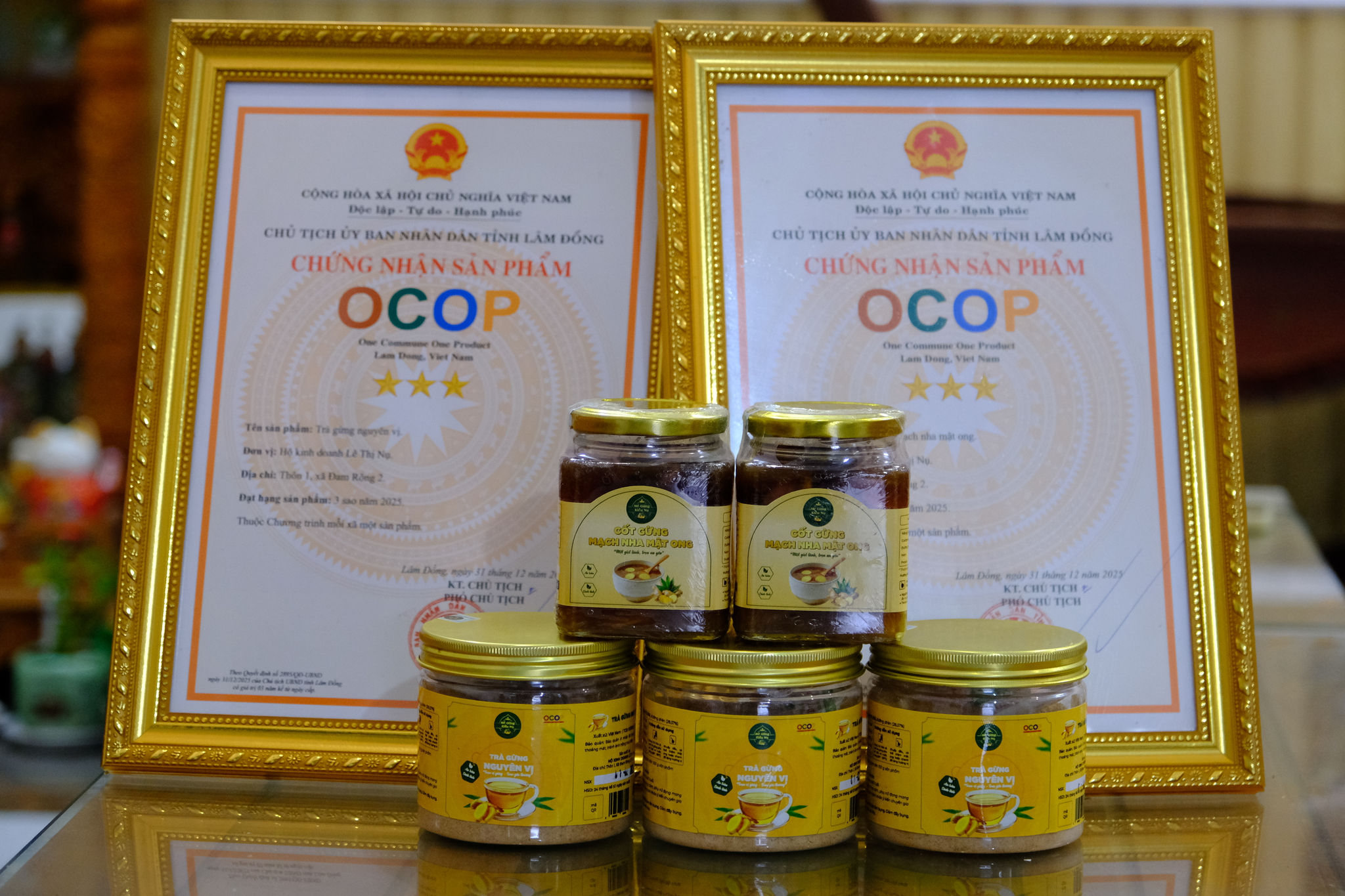Hai sản phẩm OCOP 3 sao mở thêm cơ hội để cơ sở đưa sản phẩm từ gừng tiếp cận thị trường. 