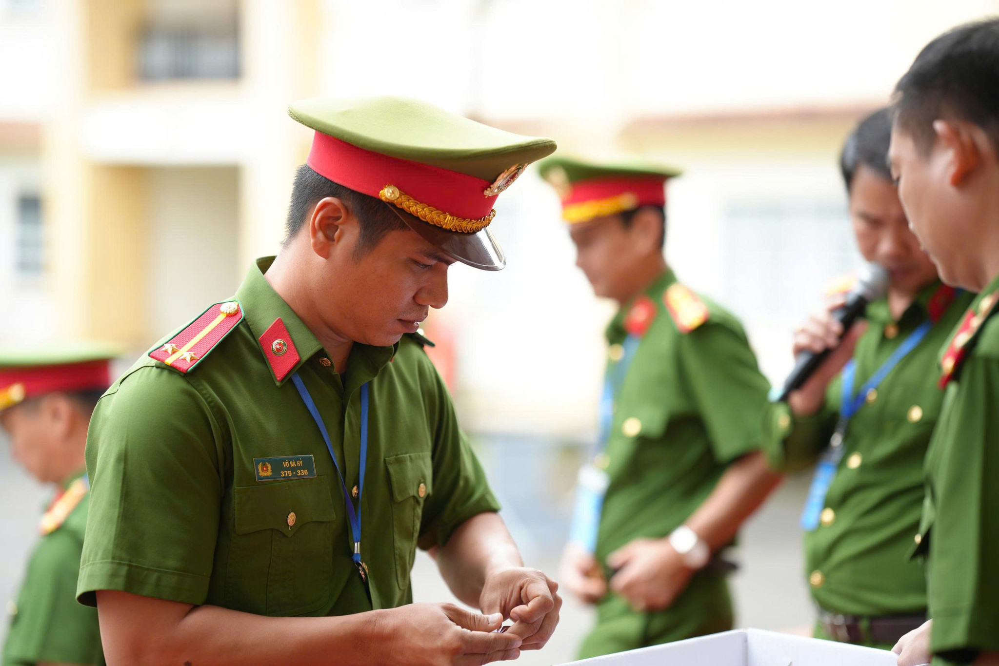 Các đội bốc thăm thi đấu