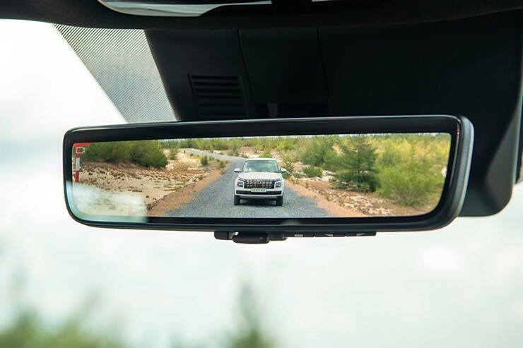H&agrave;ng ghế thương gia tr&ecirc;n Hyundai Santa Fe