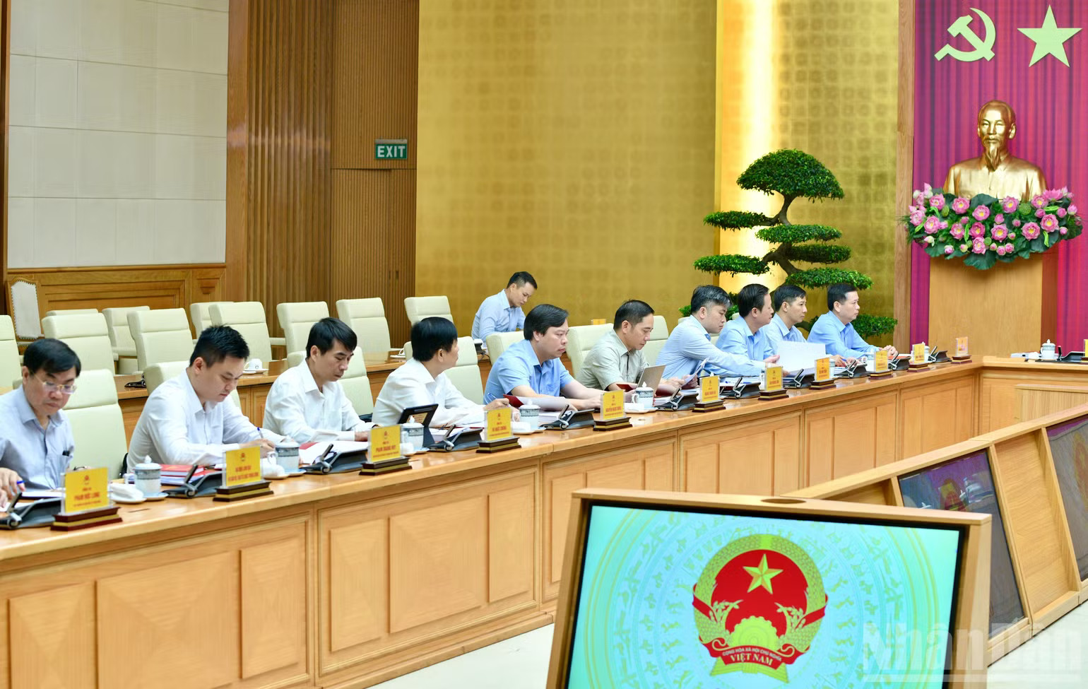 Các thành viên Đoàn kiểm tra, giám sát số 221 tham dự Hội nghị. (Ảnh: THANH GIANG) Các thành viên Đoàn kiểm tra, giám sát số 221 tham dự Hội nghị. (Ảnh: THANH GIANG)