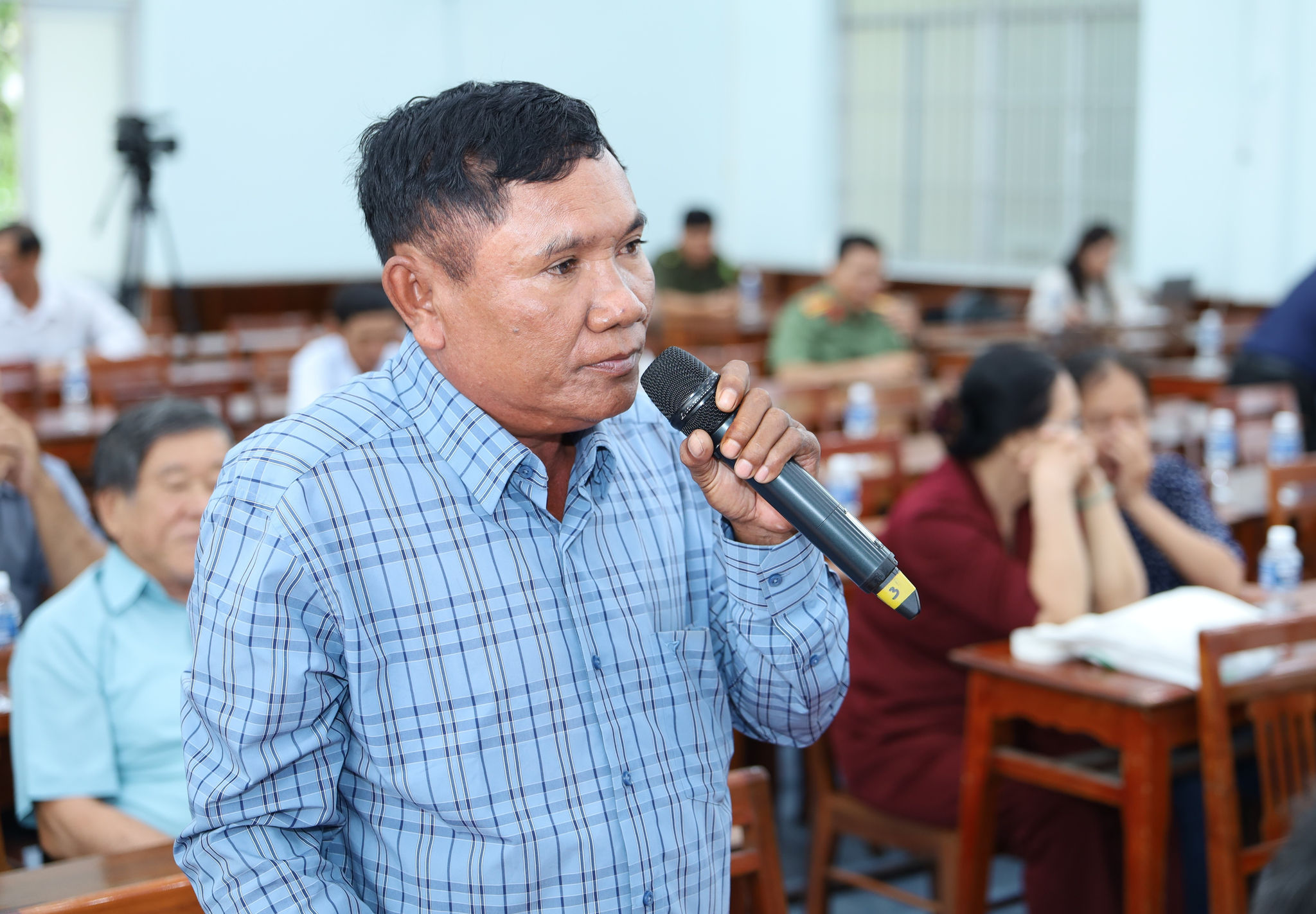 Ông Lương Văn Phấn, cử tri xã Bắc Bình, kiến nghị mở rộng đấu nối các tuyến kênh tưới nước