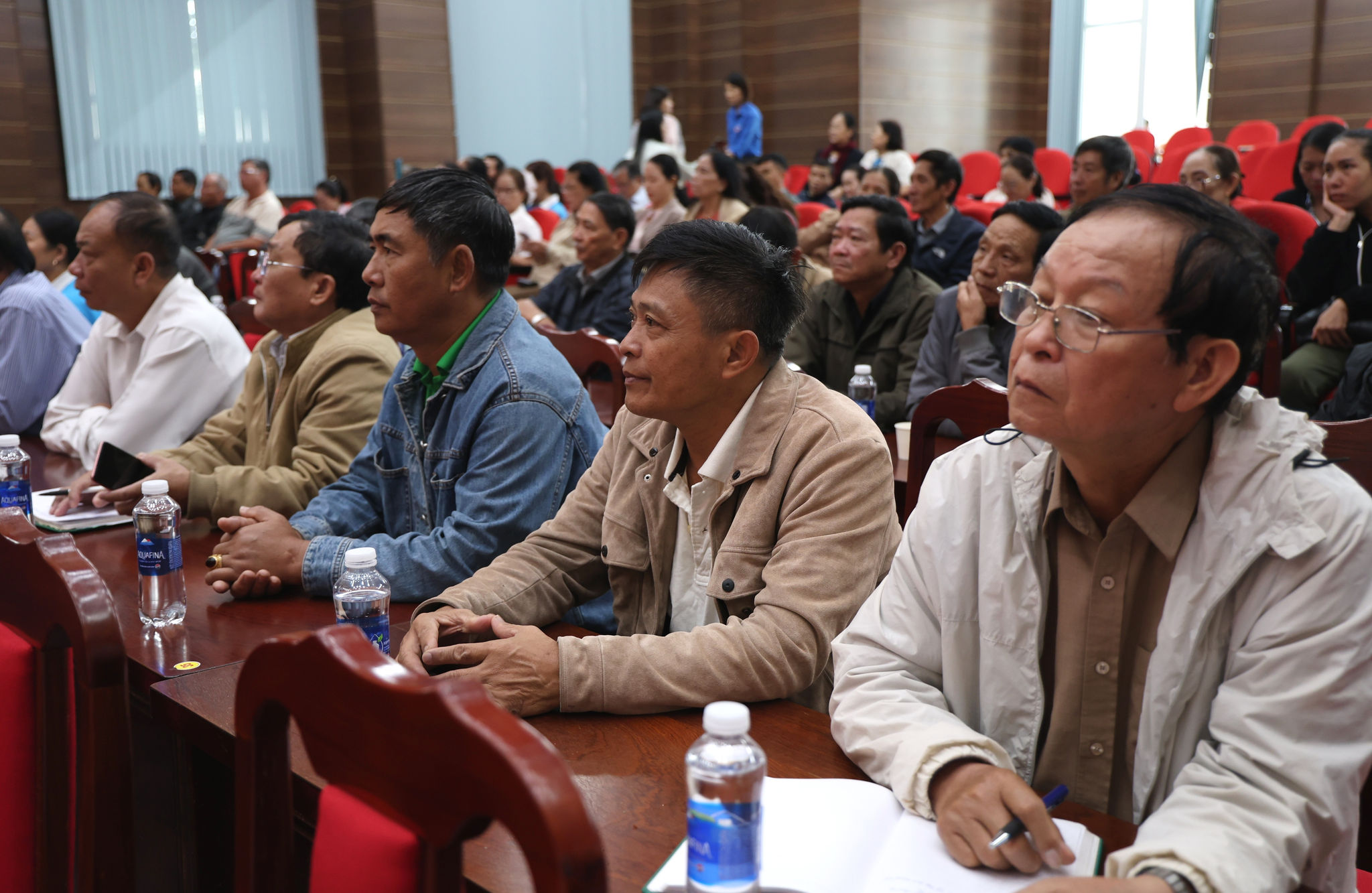 Cử tri phường 1 Bảo Lộc quan tâm đến các kỳ họp Quốc hội