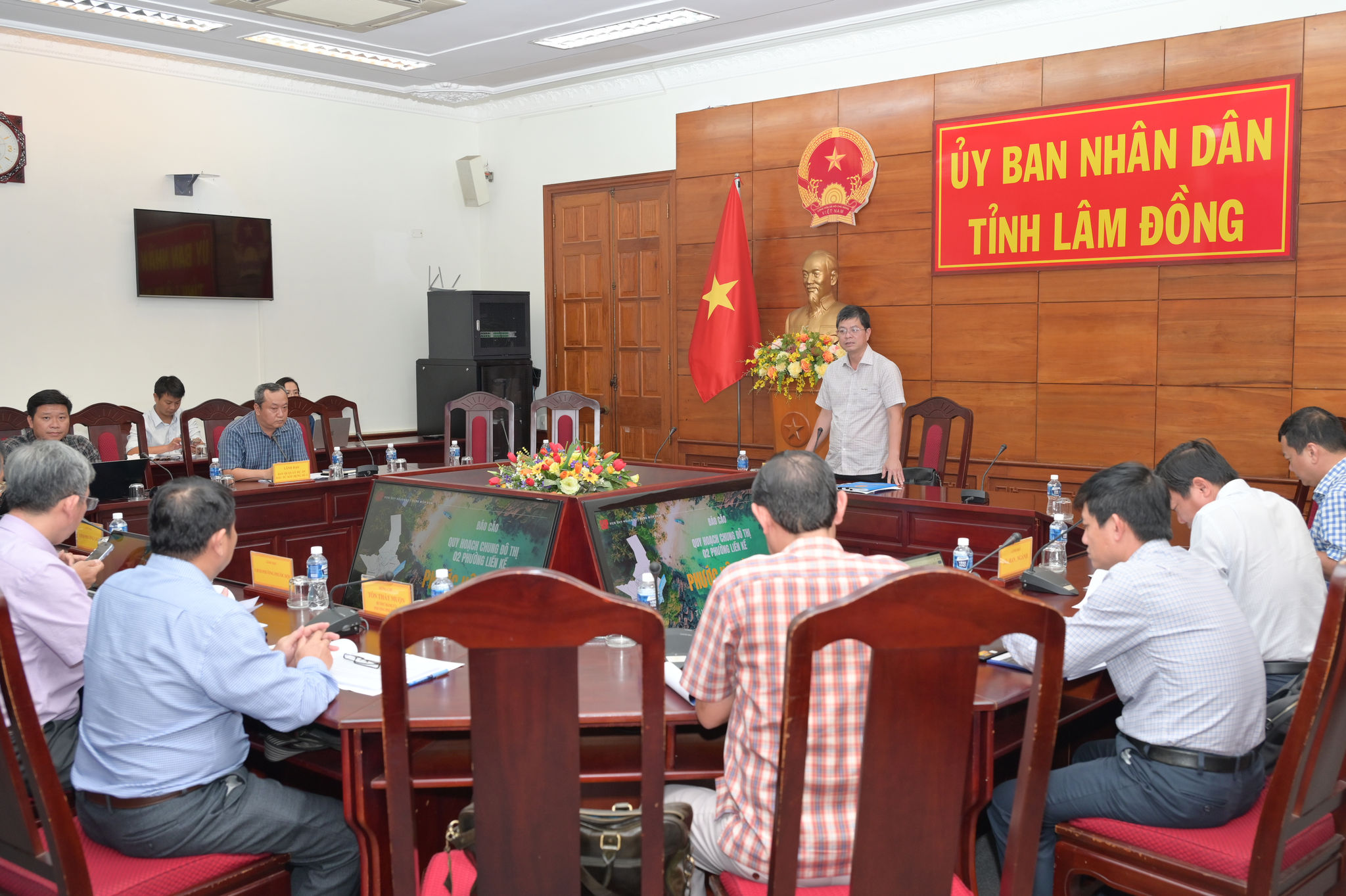 toàn cảnh