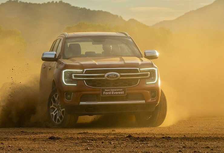 Khả năng vận hành địa hình mạnh mẽ của Ford Everest