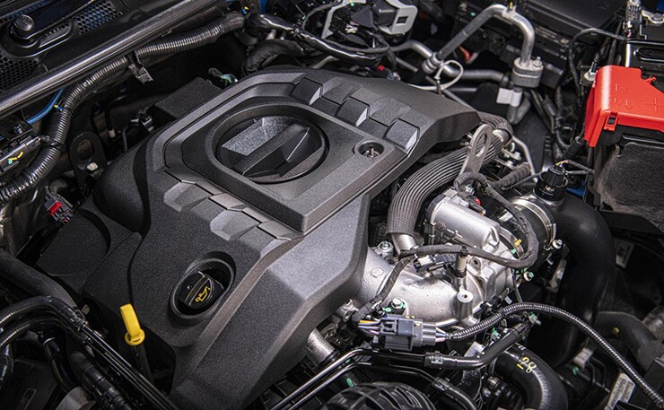 Khoang động cơ trên dòng xe Ford Everest