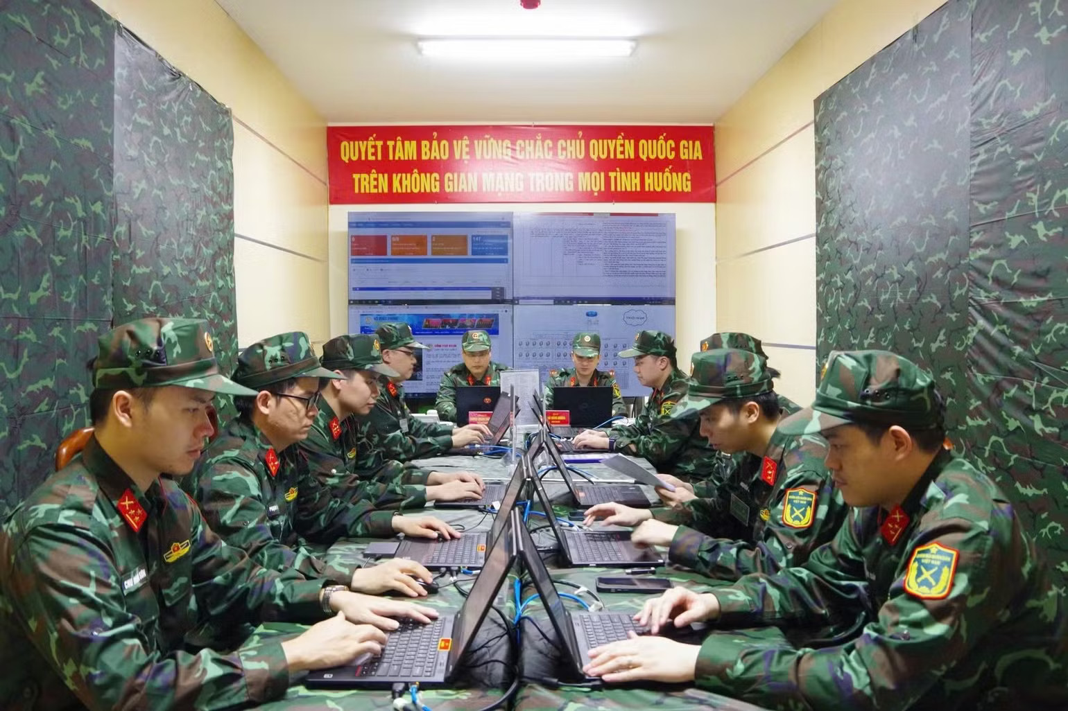 Bộ Tư lệnh 86 (Bộ Quốc phòng) tổ chức diễn tập tác chiến trên không gian mạng. 5.jpg