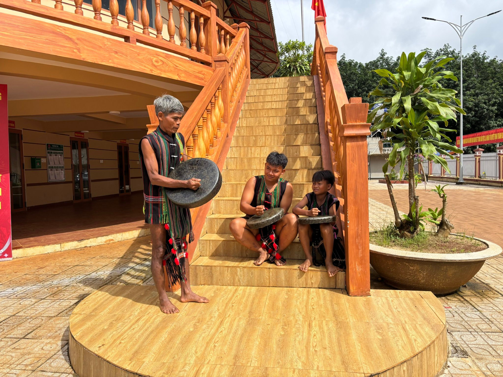 3 thế hệ nghệ nhân trong một gia đình