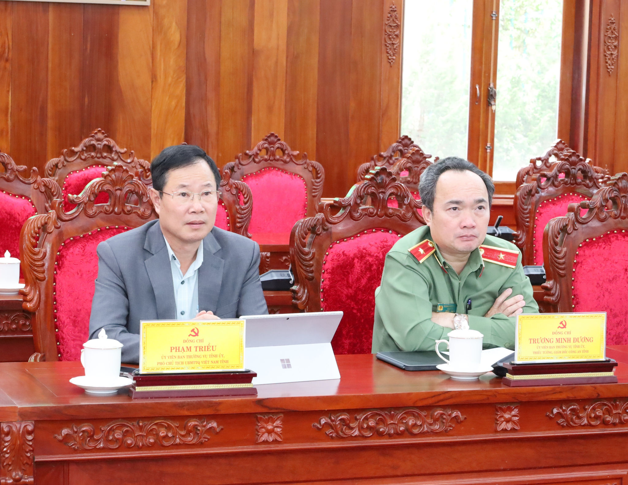Lãnh đạo Công an tỉnh và Ủy ban MTTQ Việt Nam tỉnh dự hội nghị