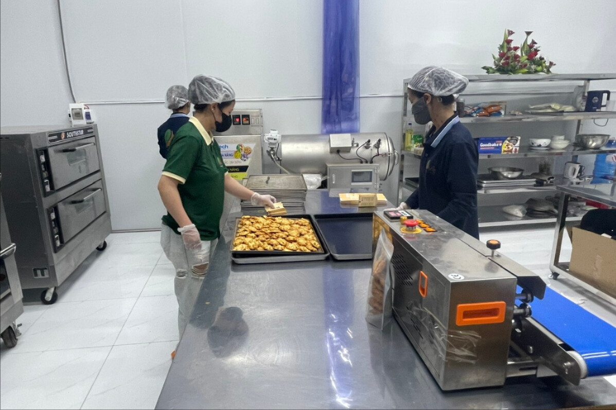 san-pham-che-bien-sau-cua-doanh-nghiep-lam-dong-duoc-xuat-khau-di-nhieu-nuoc-tren-the-gioi-8720945188b54a2f4747b06d98a8b4c4(1).jpg