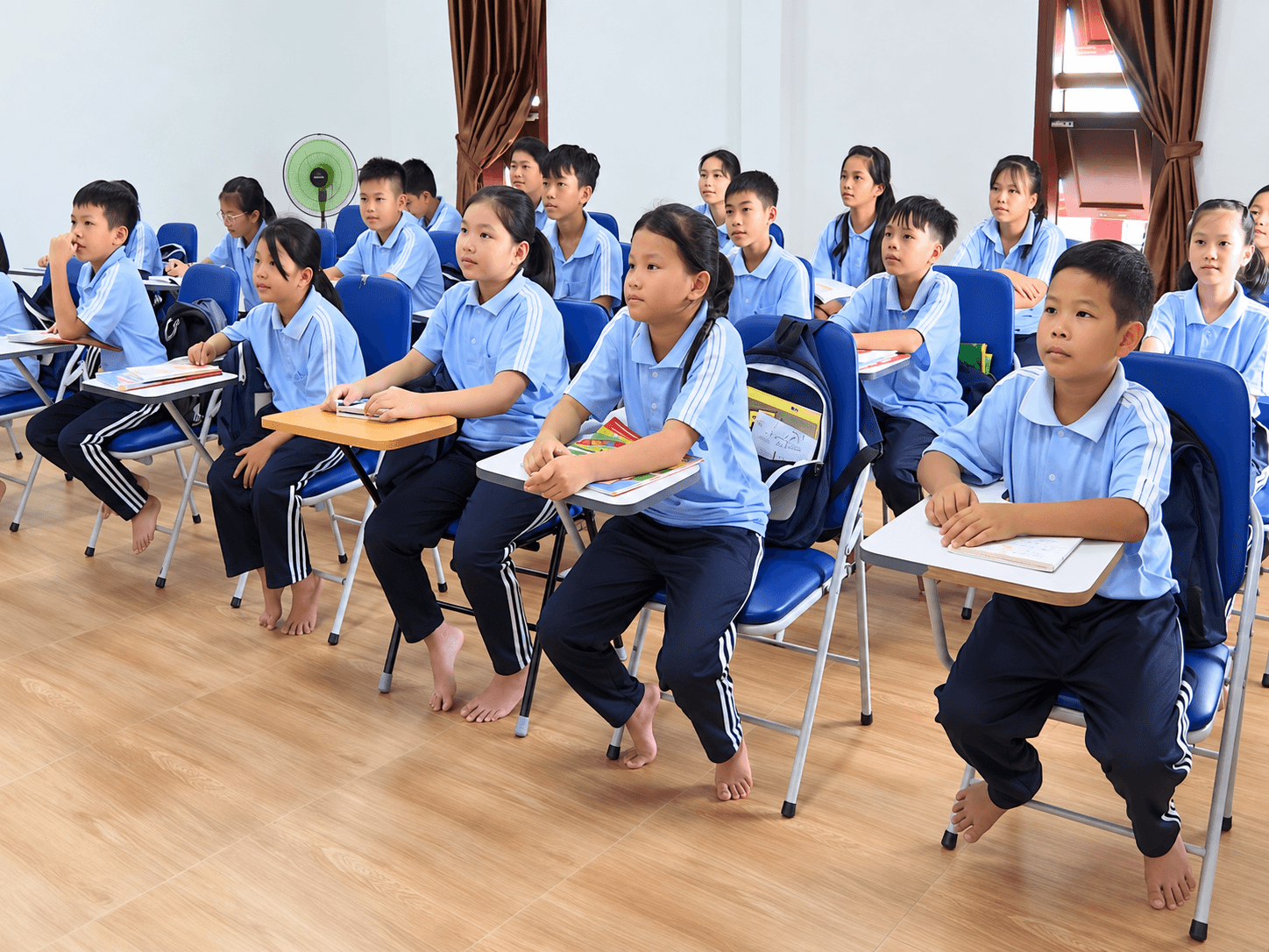Free English Classes at Buu Lam Pagoda