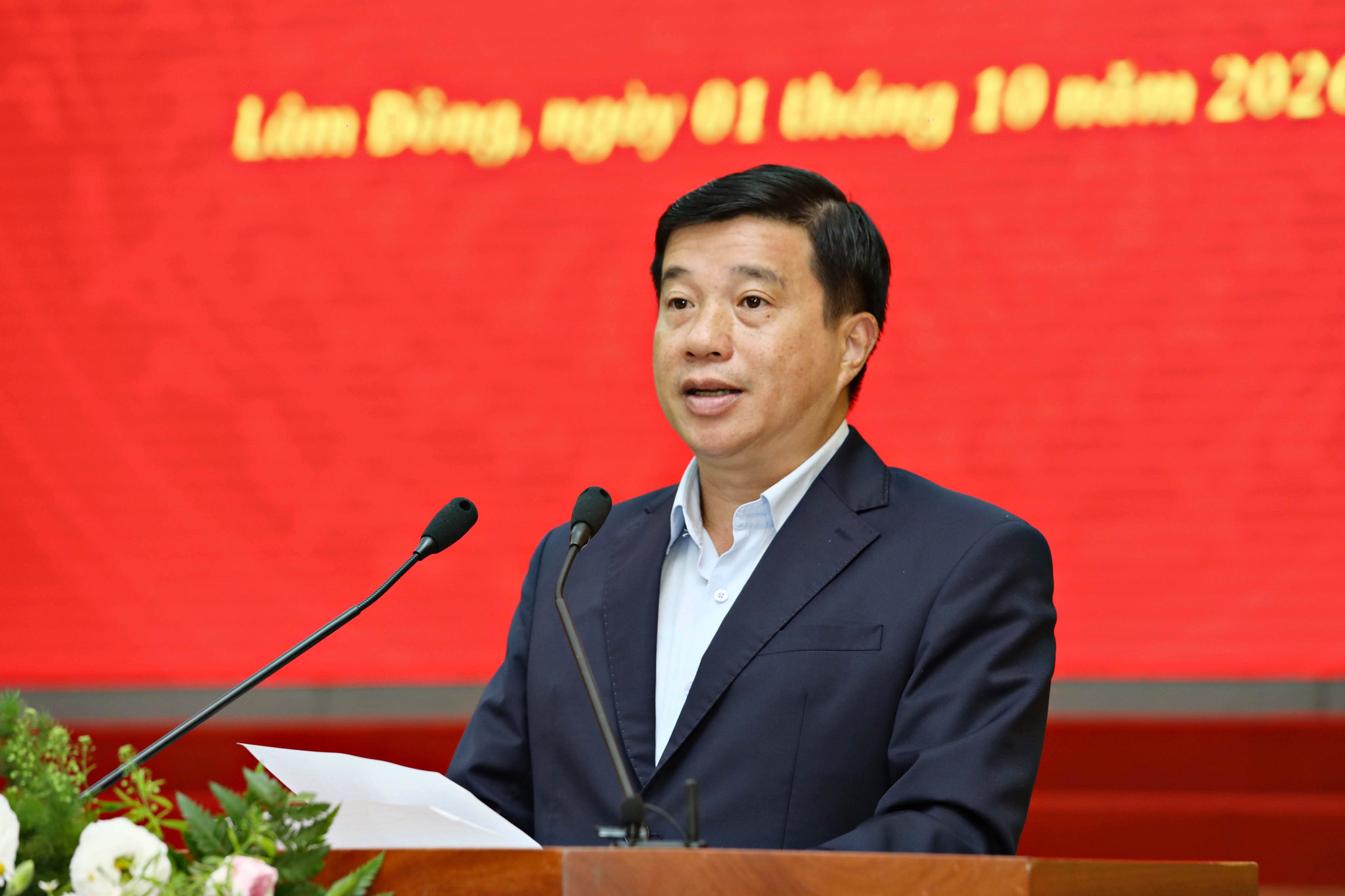 Đồng chí Y Thanh Hà Niê Kđăm, Ủy viên Ban Chấp hành Trung ương Đảng, Bí thư Tỉnh ủy, Trưởng Đoàn đại biểu Quốc hội tỉnh Lâm Đồng phát biểu bế mạc hội nghị