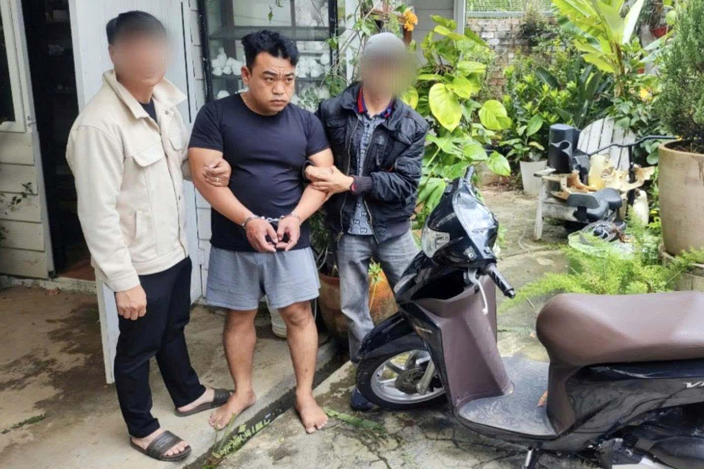 Công an Lâm Đồng tạm giữ Nguyễn Tấn Trung để điều tra vụ cướp giật túi xách 