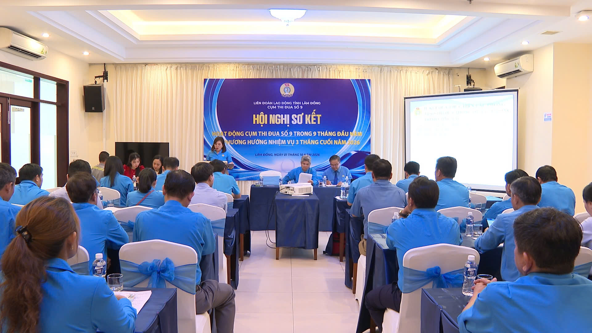Toàn cảnh hội nghị sơ kết hoạt động Cụm thi đua số 9