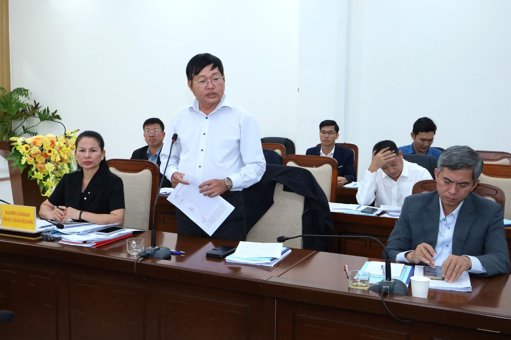 ong-nguyen-minh-tan-pho-giam-doc-so-dan-toc-va-ton-giao-thong-tin-cac-van-de-dai-bieu-quan-tam-tai-hoi-nghi(1).jpg