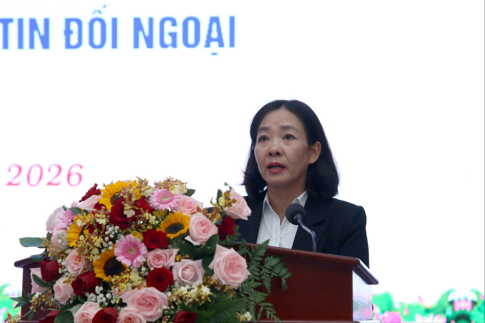 thong-tin-doi-ngoai-2-(1).jpg