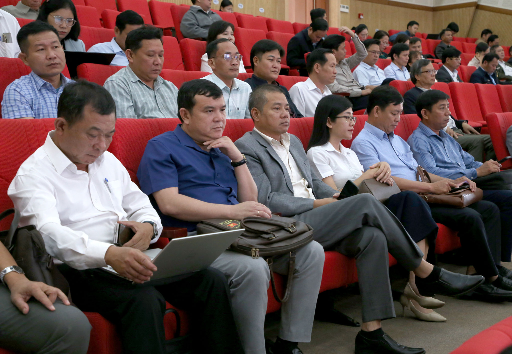 thông tin đối ngoại (3)