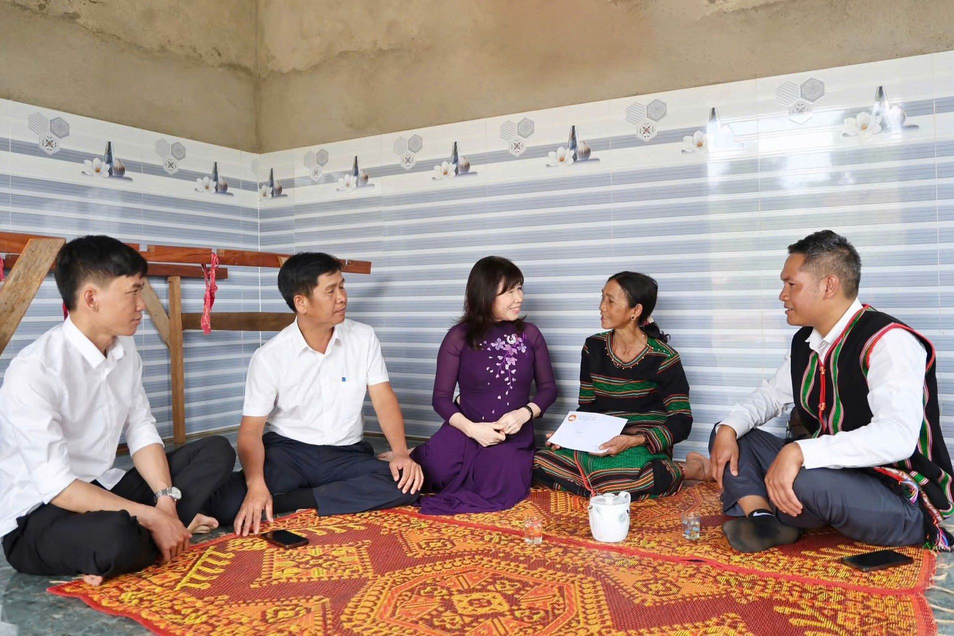 Phát huy vai trò của lực lượng quần chúng đặc biệt trong bảo vệ nền tảng tư tưởng của Ðảng