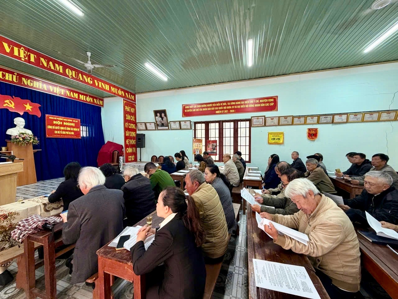Chi bộ TDP Đa Hòa nói riêng và các chi bộ khu dân cư trên địa bàn phường Xuân Hương - Đà Lạt có đông đảng viên nhưng chủ yếu là hưu trí, nguồn trẻ khan hiếm