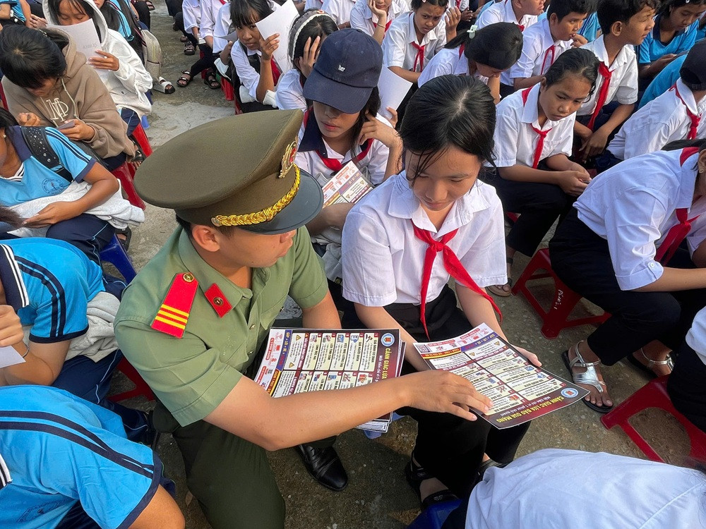 học sinh (1)