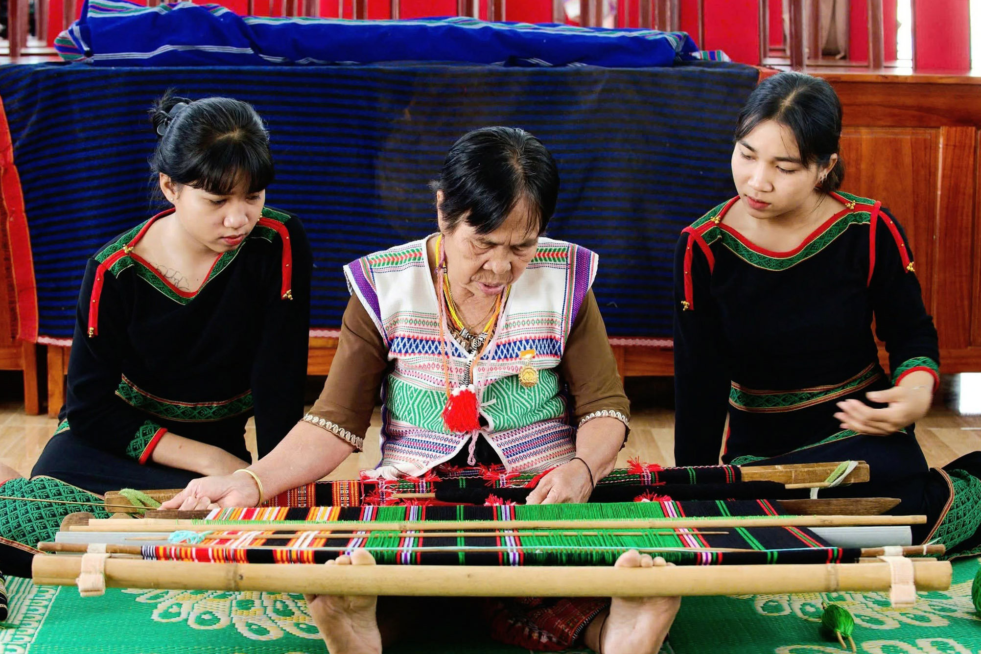Tho cam Viet Nam1
