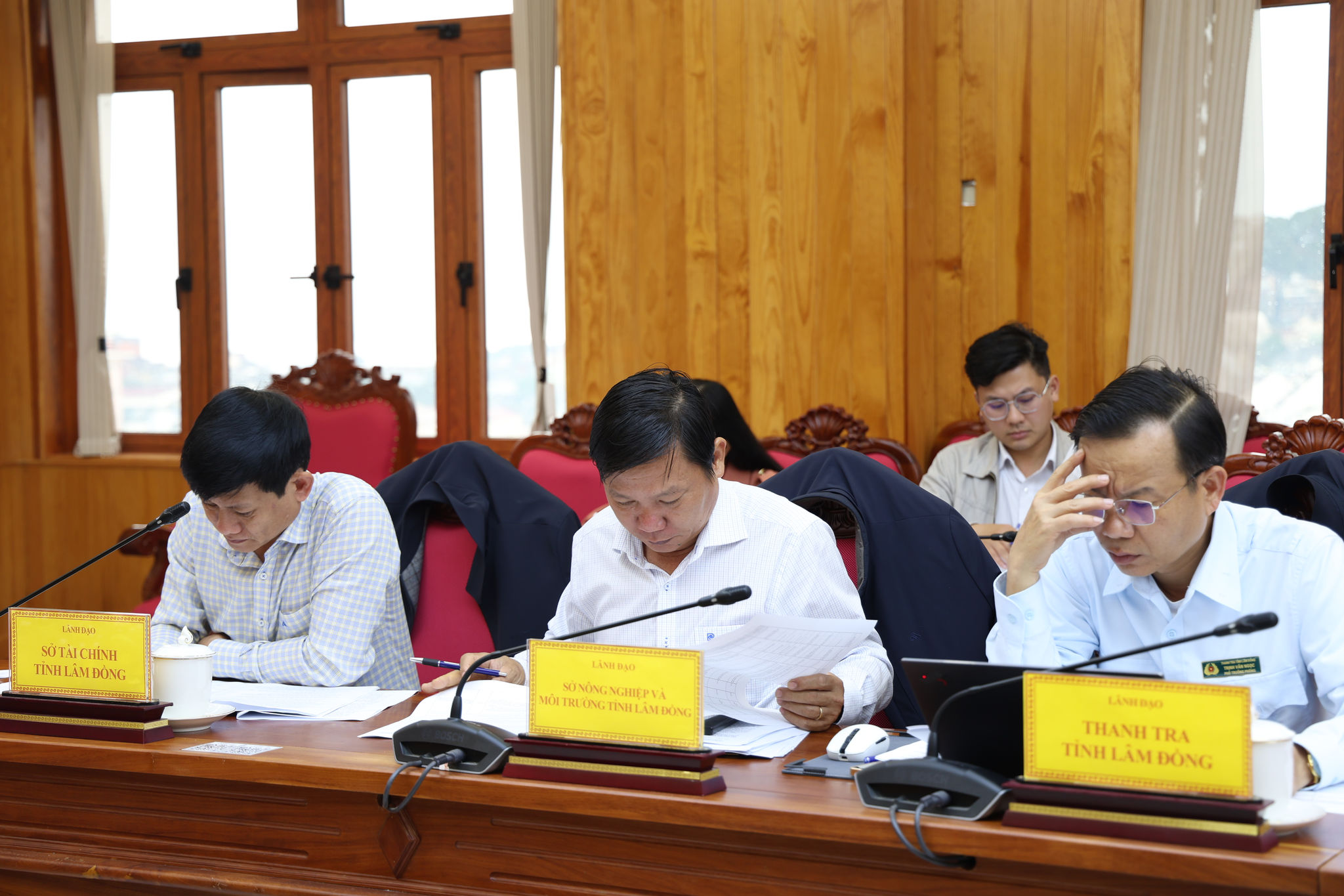 Đại diện sở, ngành tham dự tại hội nghị