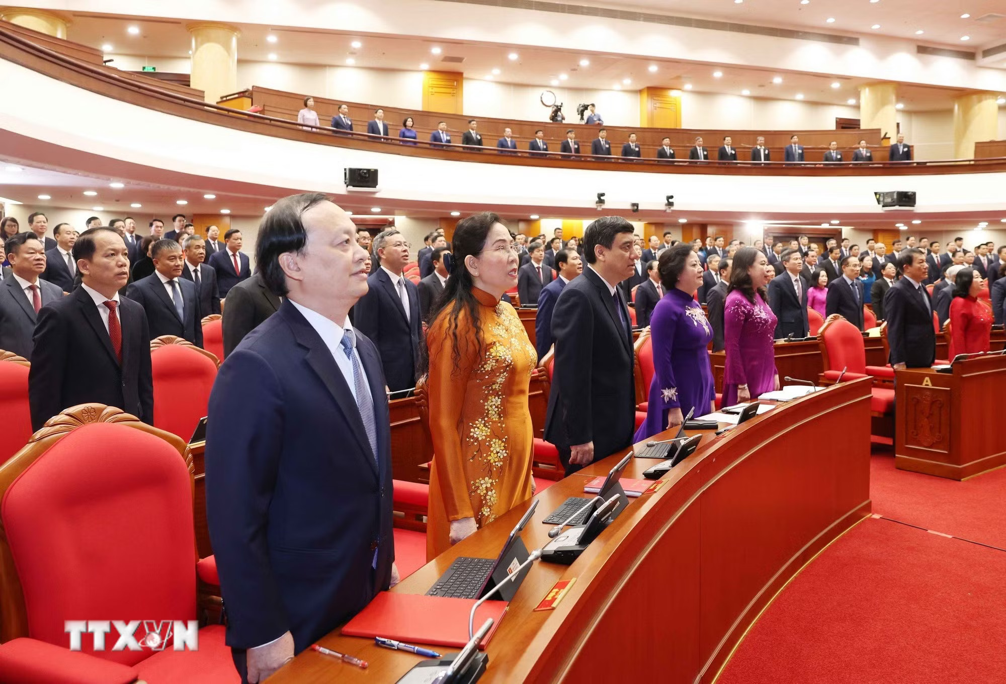ttxvn_0510-khai-mac-hoi-nghi-lan-thu-4-ban-chap-hanh-trung-uong-dang-6483.jpg