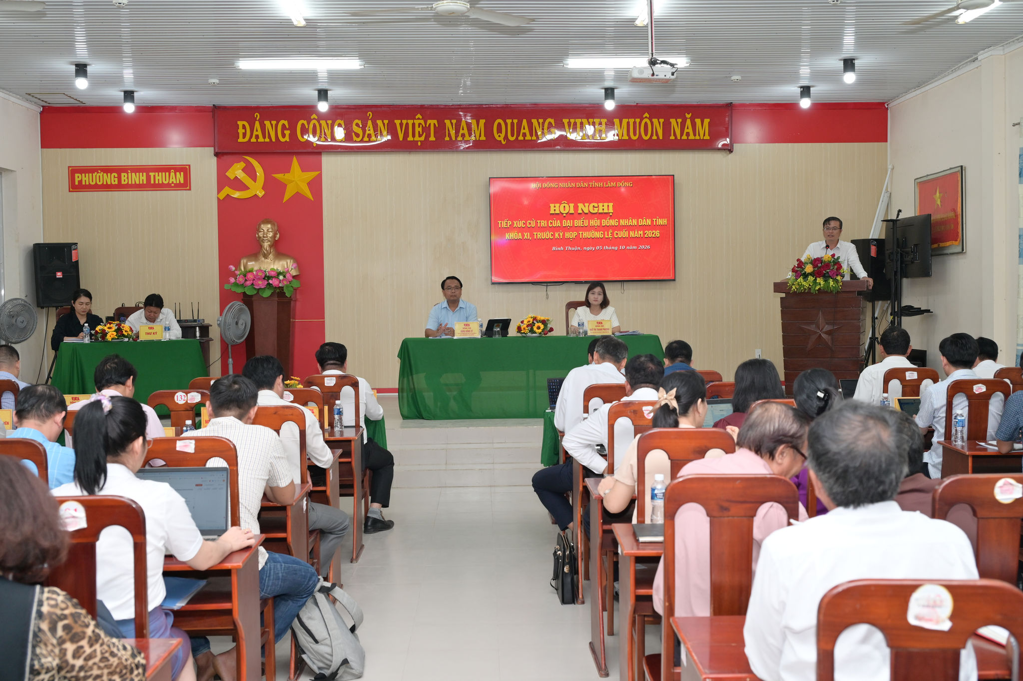 Toàn cảnh hội nghị