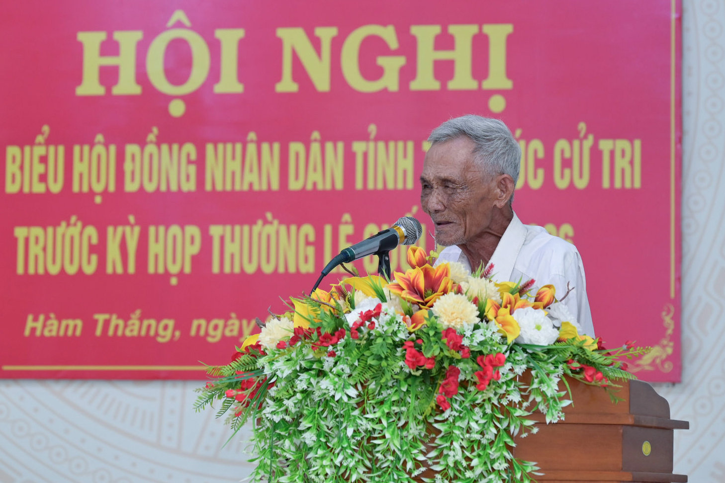 cu-tri-kien-nghi-lien-quan-den-che-do-nguoi-co-cong(1).jpg