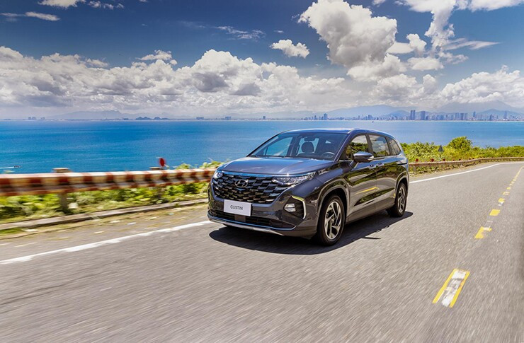 Gói an toàn Hyundai SmartSense trang bị trên Custin
