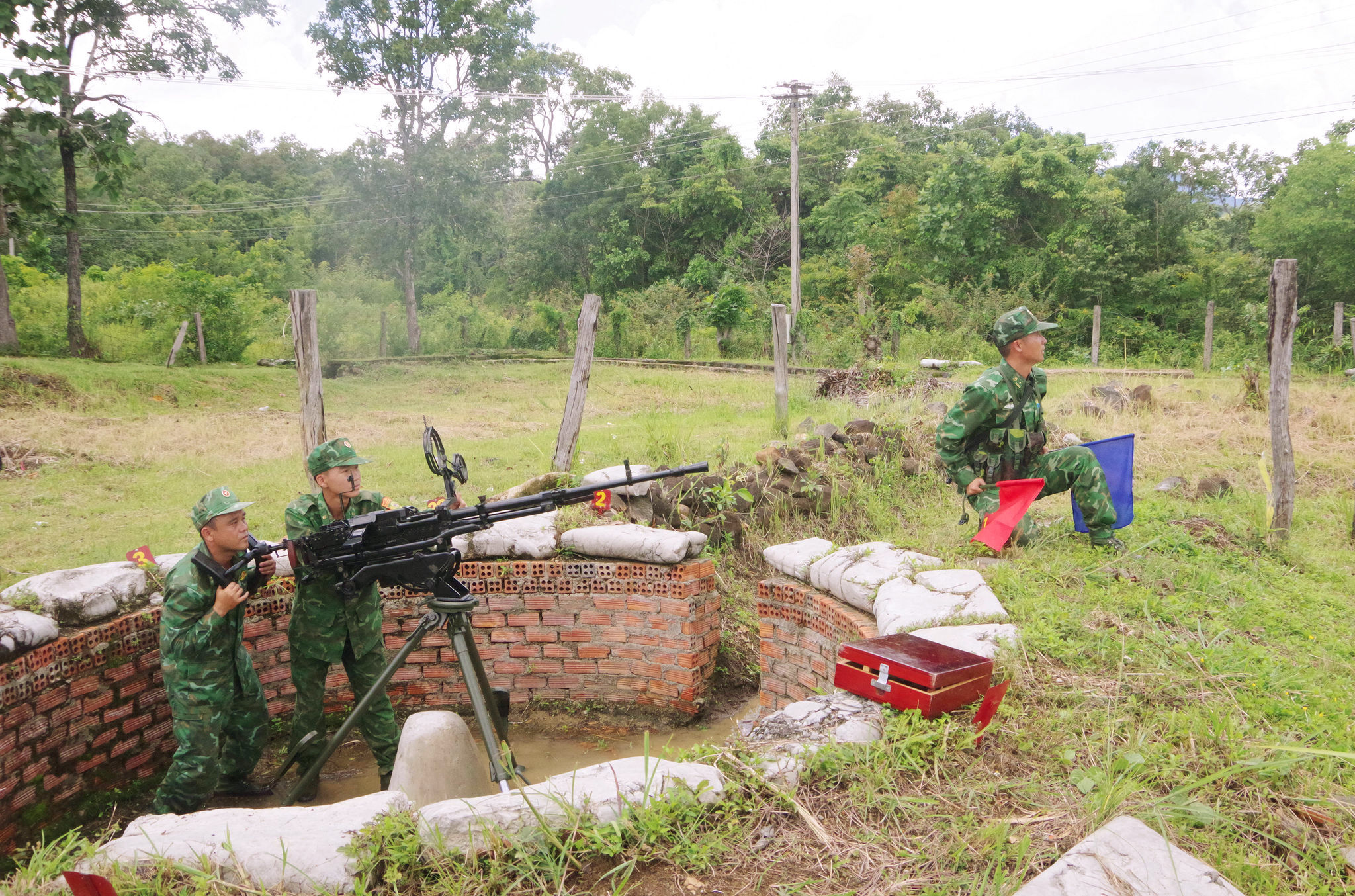anh-2.-can-bo-chien-si-don-bien-phong-dak-m-bai-nang-cao-chat-luong-huan-luyen.jpg